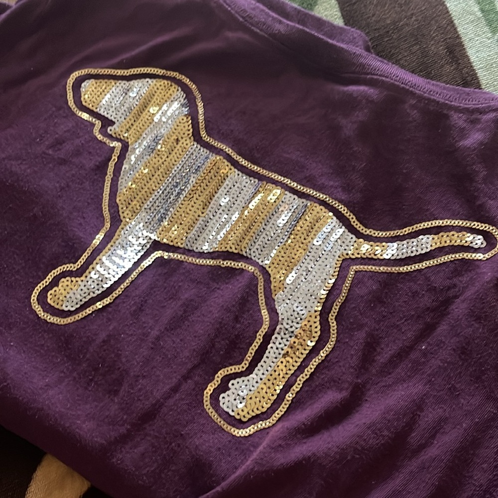 Set of small leggings small shirt and xs pull over